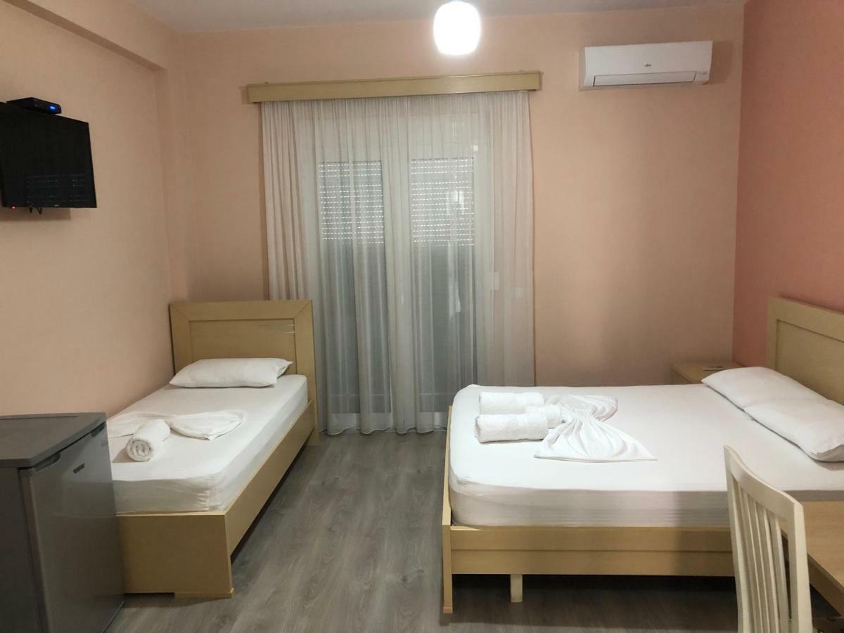 Rent Rooms Kapri Pogradec Exterior photo